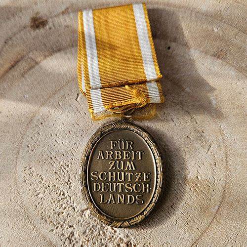 Third Reich Westwall Medal - Image 2