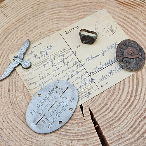 WWII German Feldpost Postcard – 1942 – Soldier's Family Correspondence & Wartime Propaganda - Image 3